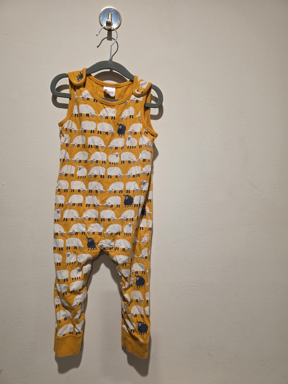 Hanna Andersson Mustard Yellow Tee with Subtle Print 2t Sheep